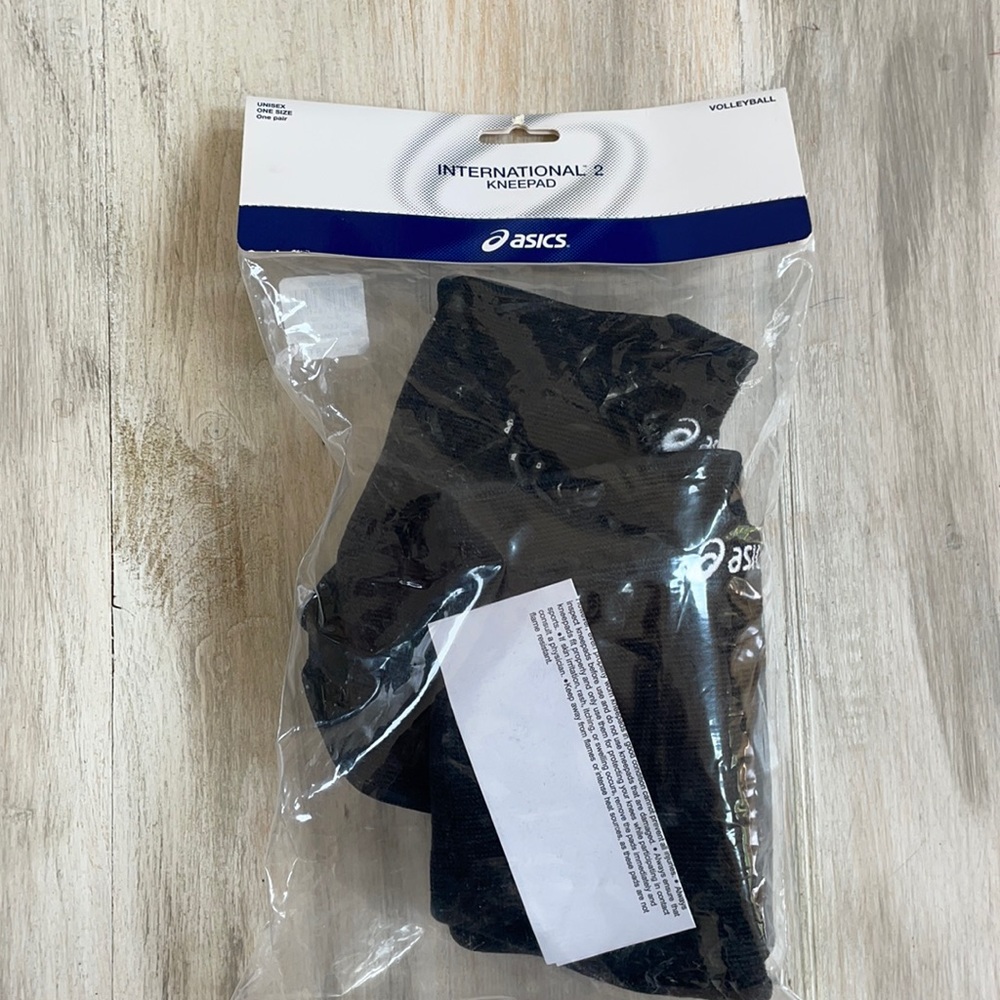 Asics volleyball knee pads